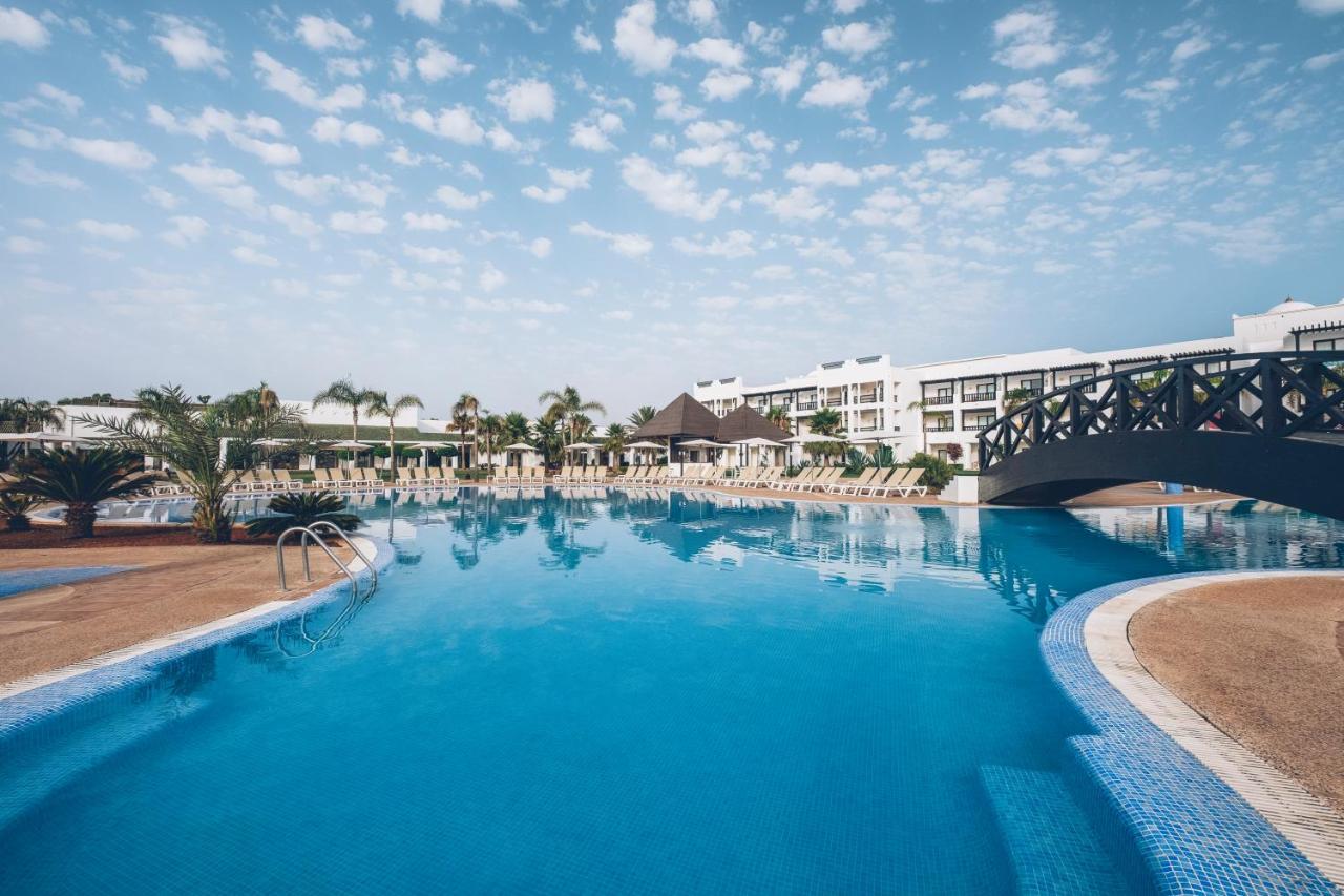 Готель Iberostar Waves Саїдія Екстер'єр фото