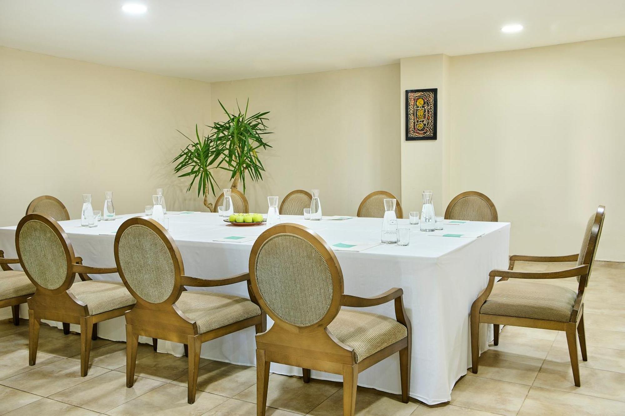 Готель Iberostar Waves Саїдія Екстер'єр фото Meeting room
