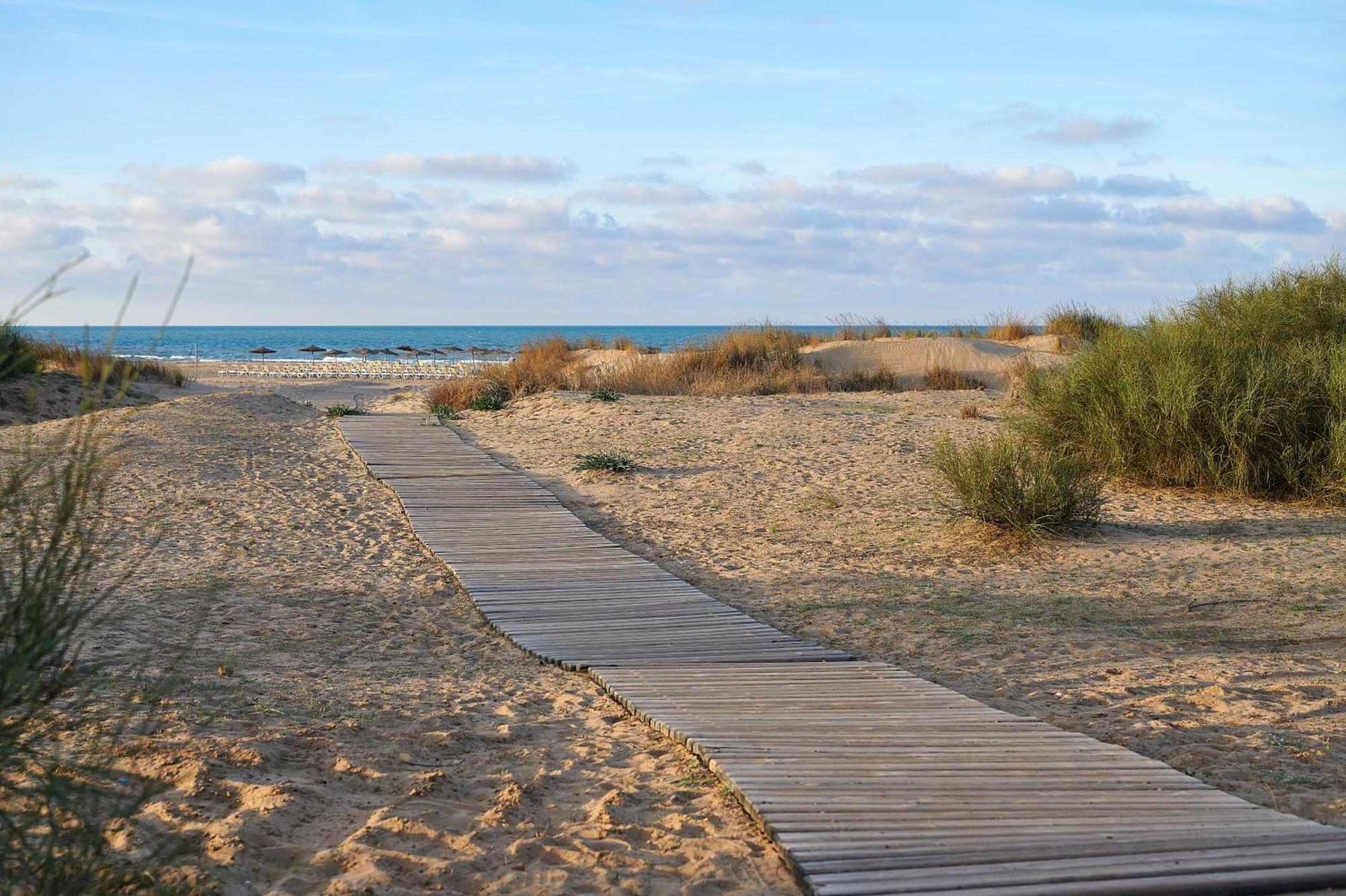 Готель Iberostar Waves Саїдія Екстер'єр фото The beach of the town