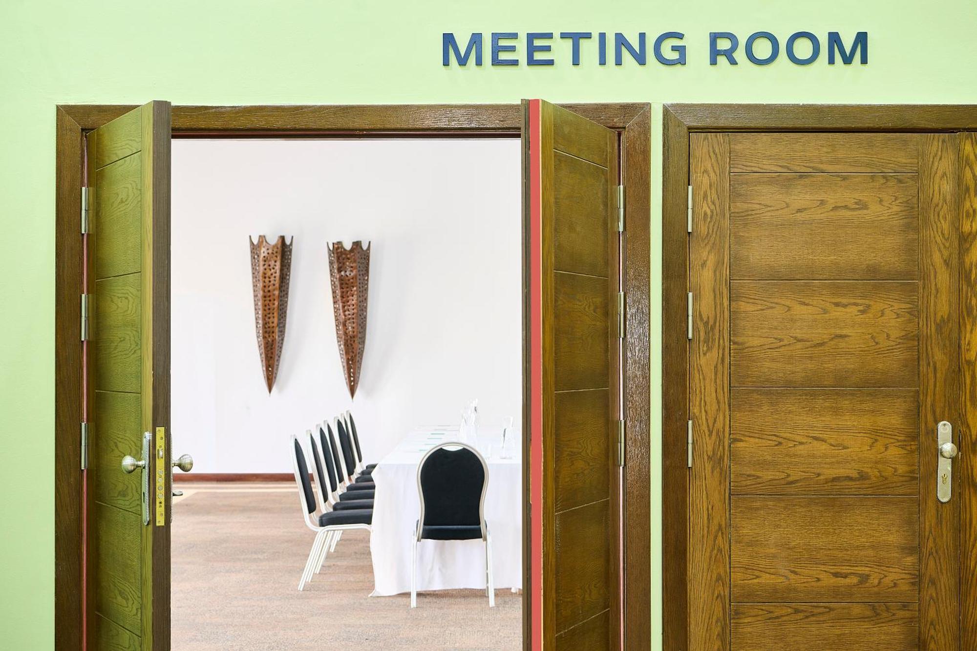 Готель Iberostar Waves Саїдія Екстер'єр фото Meeting room